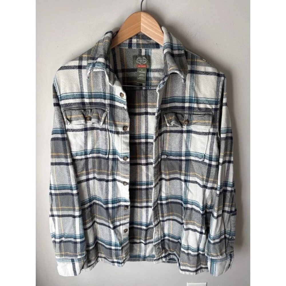 St. John’s Bay Outdoor Plaid Flannel Shirt Jacket Men’s Medium